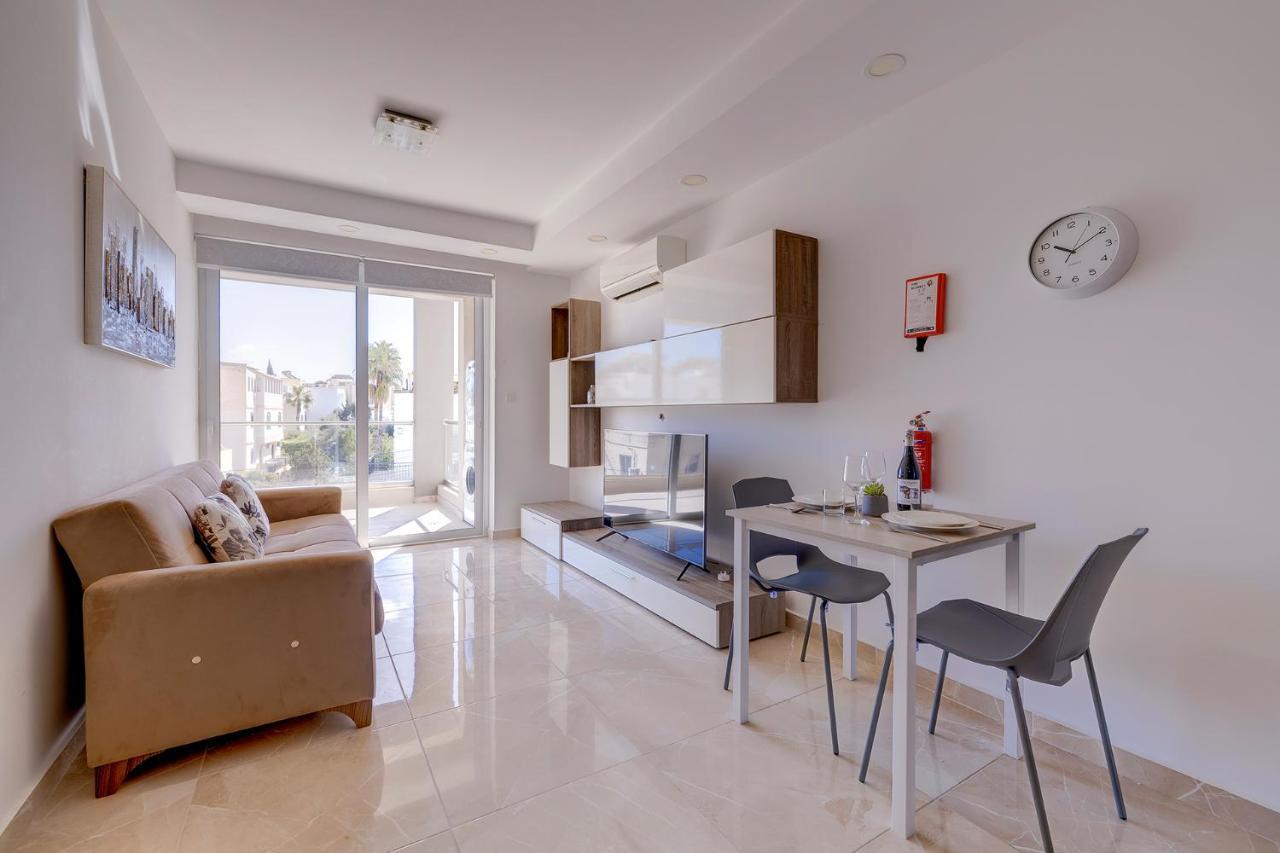 Modern 1Br Apartment In Central St Julian'S Saint Julian's Екстериор снимка