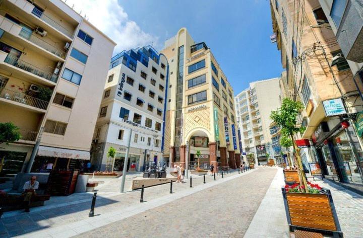 Modern 1Br Apartment In Central St Julian'S Saint Julian's Екстериор снимка